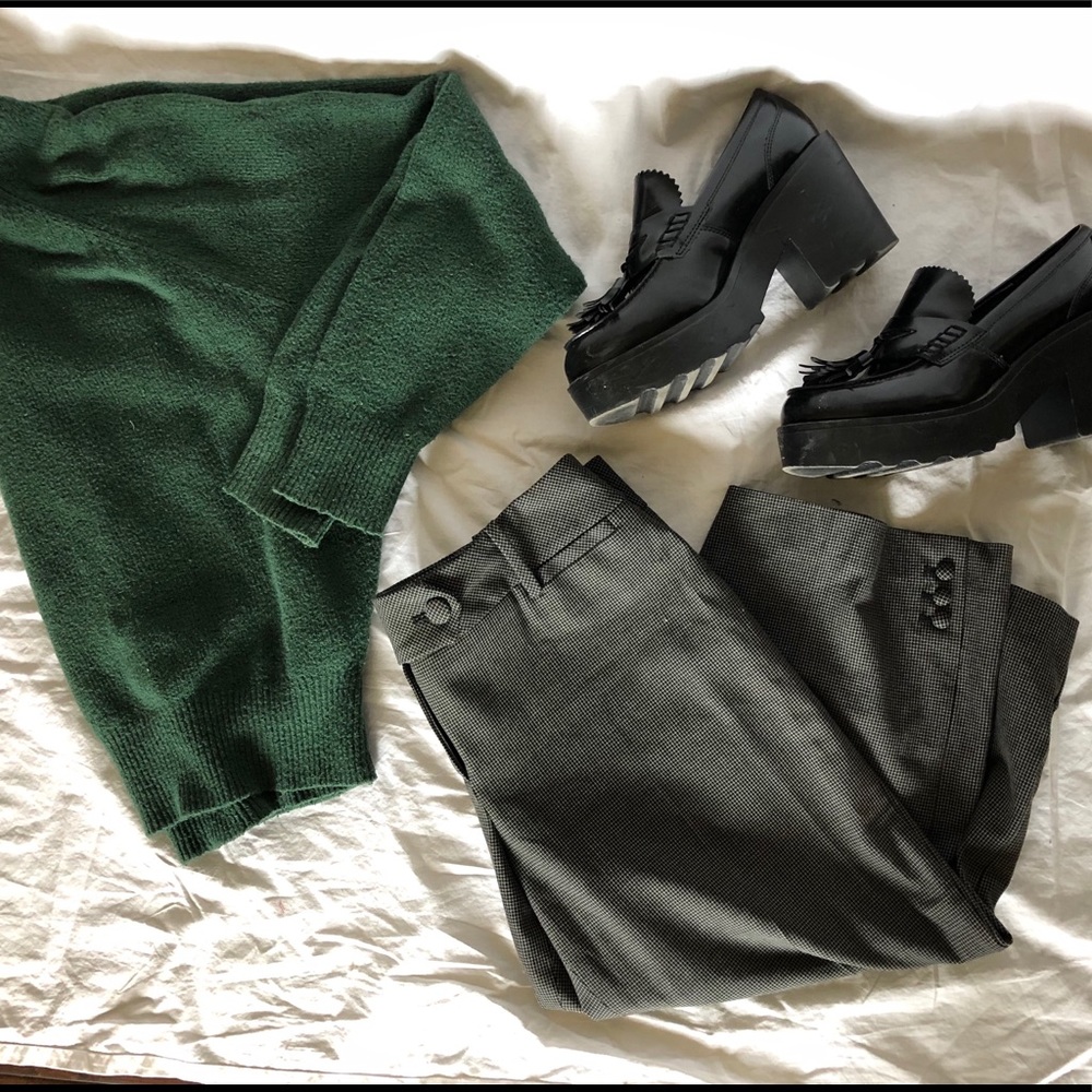 Ann Taylor Capri Slacks